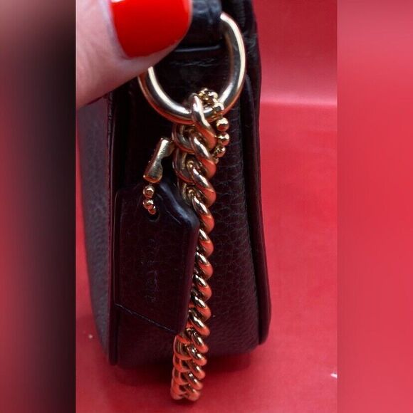 Coach Large Wristlet Black Pebbled Leather Gold Chain 7 X 5” - Picture 5 of 8